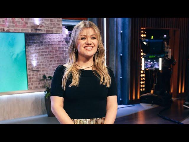 Kelly Clarkson's experience in losing weight 2024 [f6b30207b]